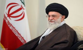 رهبر انقلاب در اتاق فرماندهی جنگ؛ تدبیر امور از نزدیک