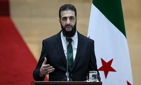 رئیس جمهور سوریه: از عشایر می‌خواهیم آتش‌بس کامل را اجرا کنند/ تنها دولت می‌تواند اعتبار و حاکمیت خود را در سراسر سوریه حفظ کند/ مداخله اسرائیل یکی از دلایل تنش مجدد در سویدا پس از بمباران آشکار جنوب و دمشق است

