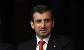 داماد اردوغان نامزدی خود در انتخابات آتی ریاست جمهوری ترکیه را اعلام کرد

