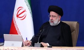 تقدیر رییس جمهور از حضور مردم در مراسم تشییع پیکر ۲۵۰ شهید در اقصی نقاط کشور