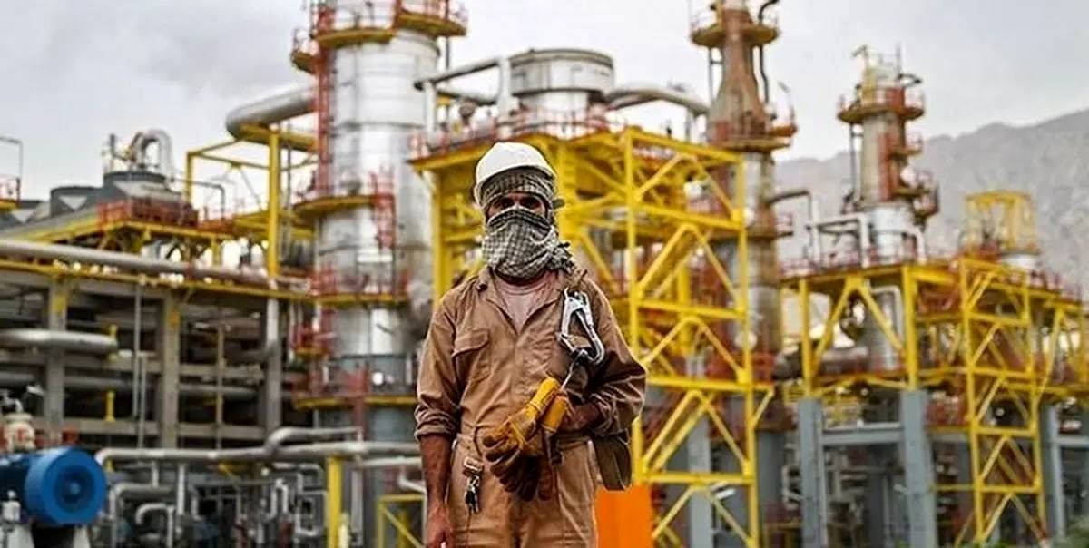 لزوم اجرای سریع دستور رئیس جمهور برای حذف پیمانکاران/ پیمانکاران به دنبال لابیگری هستند، دولت مراقب باشد