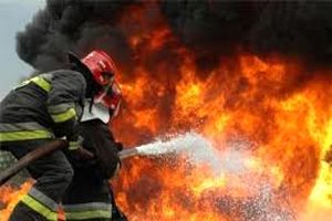 آتش سوزی گسترده در واحد صنعتی نظر آباد