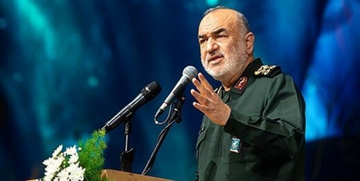 اگر کسی بخواهد با دین ما و قرآن ما بازی کند با تمام دنیای او بازی خواهیم کرد