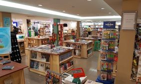در پردیس سینمایی باغ کتاب برق سالن‌ها قطع می‌شود ولی برق بقیه باغ، پایدار است!