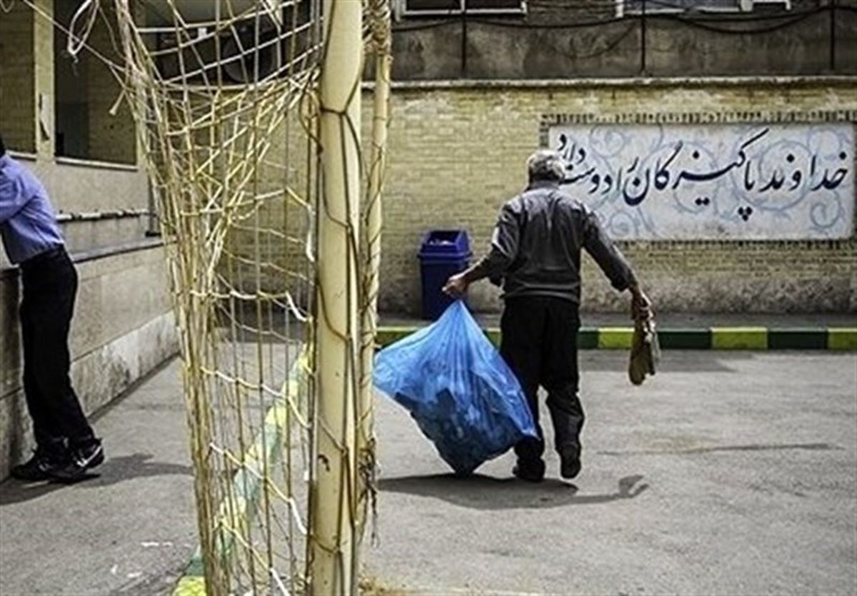 "سرایداران مدارس" منتظر افزایش حقوق باشند