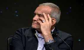 عکسی از پزشکیان درحال ساخت خانه بهداشت 