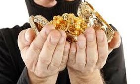 سرقت عجیب زن سارق از همسایه