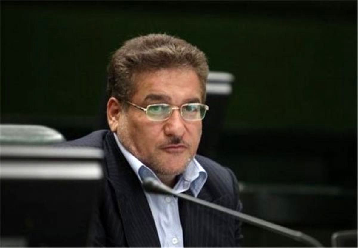 تابش: باید برای تحقق مطالبات اقتصادی مردم گام برداریم/دیپلمات های ما در مقابل ترامپ موفق بودند