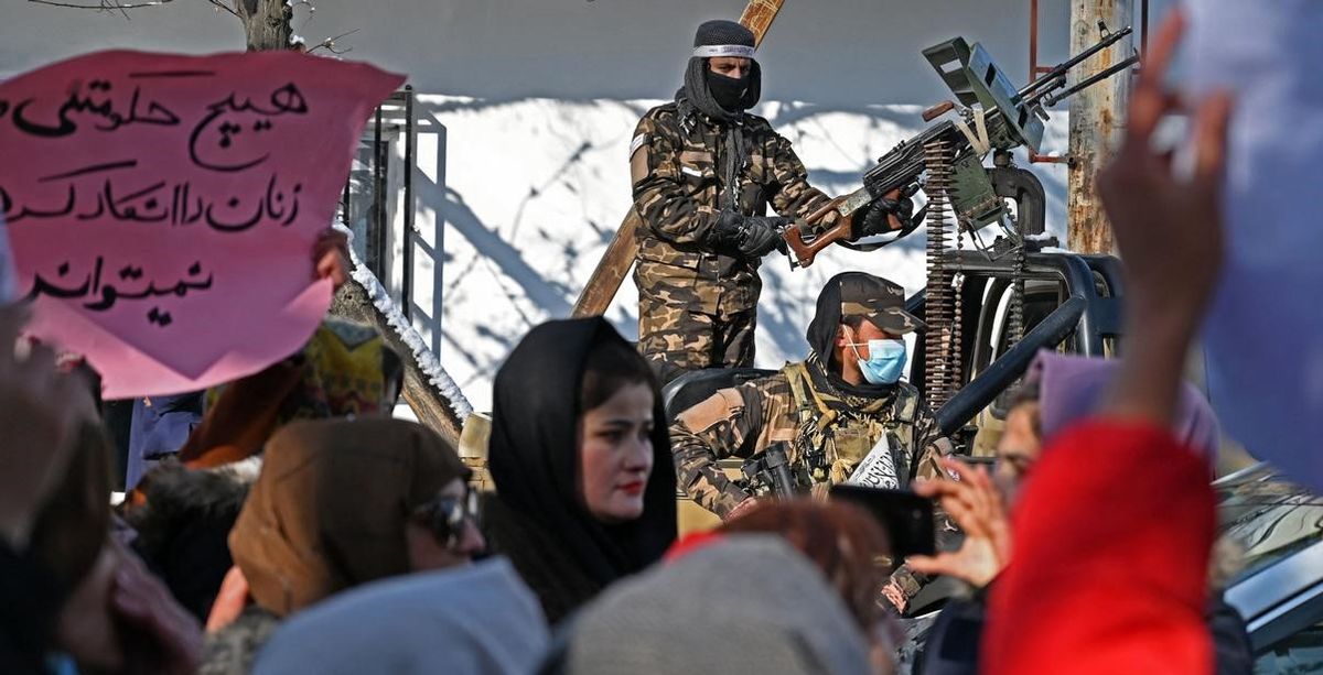 یک فعال حقوق زن افغانستان: طالبان از زنان به عنوان کارت بازی استفاده می‌کند