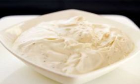 طرز تهیه ماست موسیر تازه خانگی