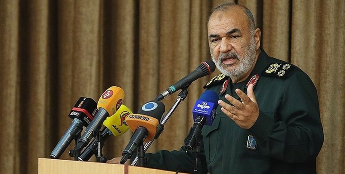 سرلشکر سلامی: پشت سر منطق مذاکره، تسلیم نهفته است/ مقاومت تنها راه حل است