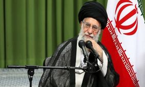 جمعی از شاعران طنزپرداز کشور به دیدار رهبر انقلاب رفتند
