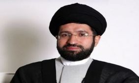 حضور بدون تشریفات فرزند رهبر انقلاب در مدرسه فیضیه +عکس