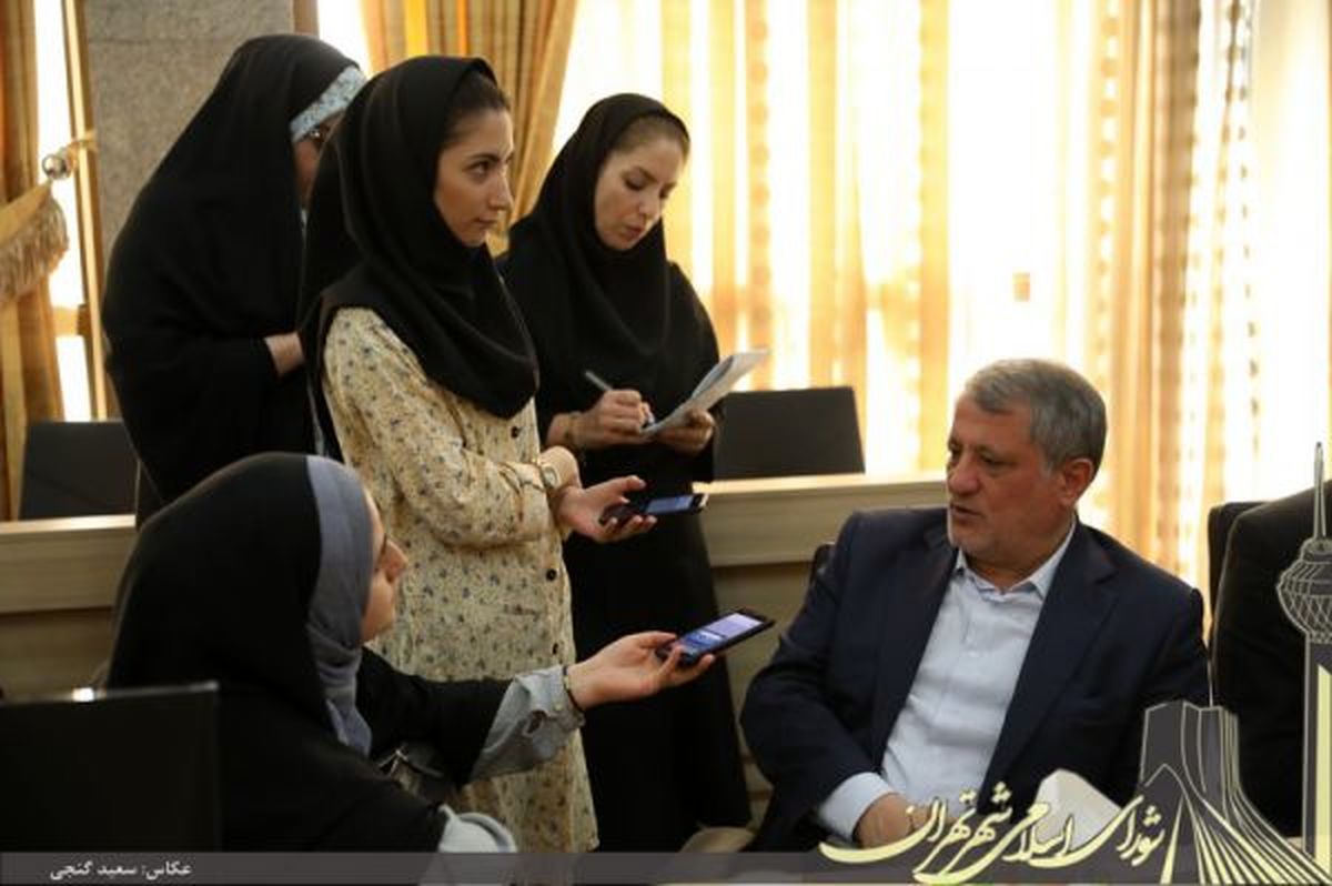 پیشتر در انتخابات شورایاری شرکت نکرده بودم / میزان مشارکت از دوره‌های قبل بیشتر است