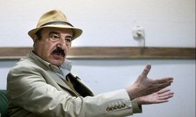 روزی که منوچهر آذری کتش را برای نصرت کریمی زمین کوبید و علی حاتمی تحسینش کرد