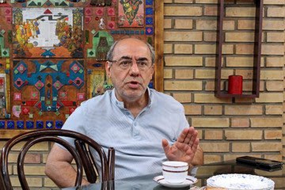 کمال تبریزی: ضرغامی و احمدی‌نژاد مخالف اشغال سفارت آمریکا بودند