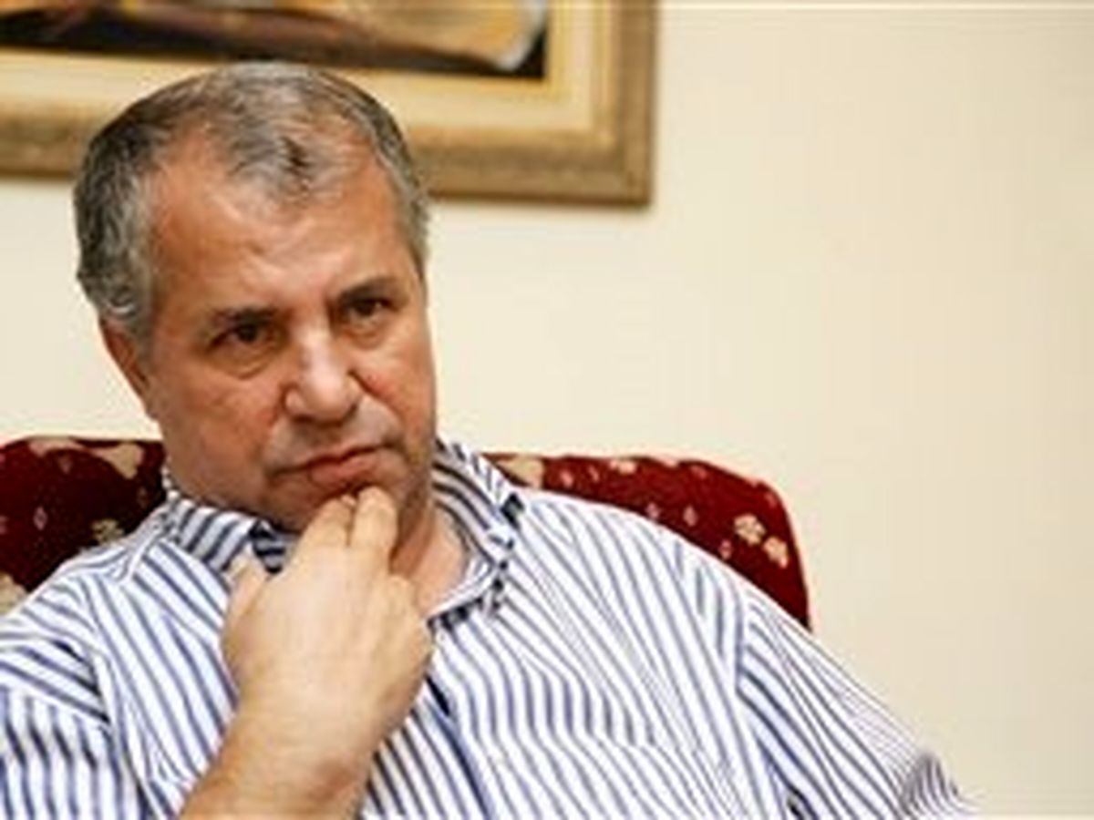 علی پروین:رئیس‌جمهور بودم،موبایل را جمع می‌کردم!