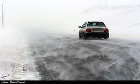 بارش برف در گردنه‌های استان قزوین/ تردد در گردنه بهرام‌آباد با زنجیرچرخ امکان‌پذیر است