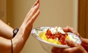 با این مواد غذایی اشتهایتان را کنترل کنید و خودتان را از شر چاقی نجات دهید!