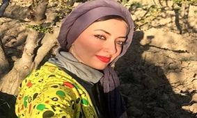 عکس/ بازیگر زن در کنار آتش‌نشانان بندر ماهشهر