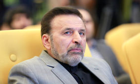 وقت رئیس‌جمهور اجازه دهد، با خانه احزاب جلسه می‌گذارد