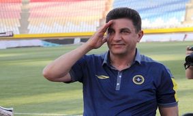قلعه‌نویی: نورافکن معرفت به خرج داد