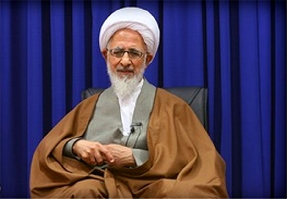 آیت‌الله جوادی آملی: اگر کسی اهل دعای کمیل بود، دلیل نمی‌شود که او بتواند کشور را خوب اداره کند