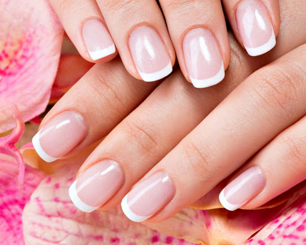 هر آنچه درباره‌ کاشت ناخن ژله‌ای باید بدانید