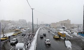 دمای هوای البرز کاهش می‌یابد / برف و مه‌آلودگی البرز را فرا می‌گیرد