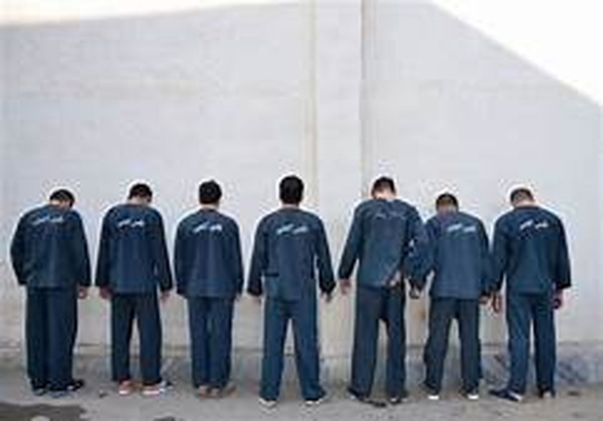 دستگیری ۱۱ نفر اراذل و اوباش در کاشان
