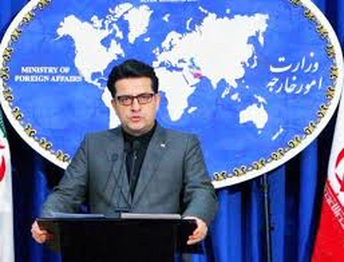 دیدار ظریف با وزیر خارجه کانادا در مسقط