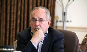 اخذ مالیات برای سفر خارجی، افزون بر عوارض خروج از کشور است / برای تامین بودجه کشور راهی جز توسل به اخذ مالیات باقی نمانده