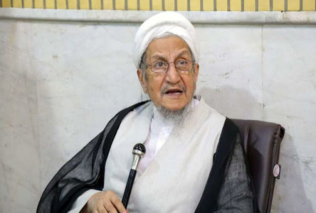 آیت‌الله صانعی درمورد حضور در اماکن و مجامع همزمان با شیوع ویروس کرونا فتوا داد