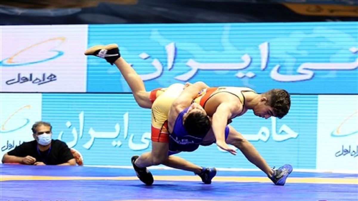 عسگرپور: با کشتی گیران خارجی در لیگ موافق نیستم/ برای نیمه‌نهایی ۲ سورپرایز داریم