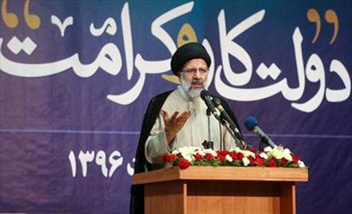 اگر دو نفر از بدهکاران بانکی منابع را پس دهند مشکلات اقتصادی حل می‌شود/ قراردادها را محرمانه کردند و حتی حاضر نیستند به نمایندگان توضیح دهند