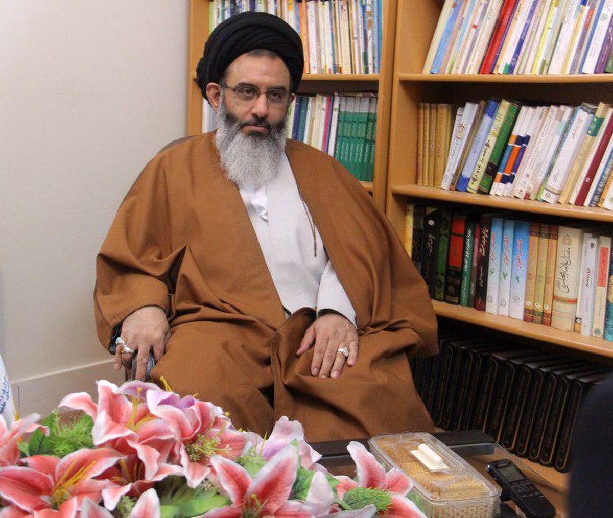 امروز باید از امام حسن مجتبی الگو بگیریم
