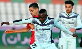 منشا: با پرسپولیس قراردادی امضا نکرده‌ام
