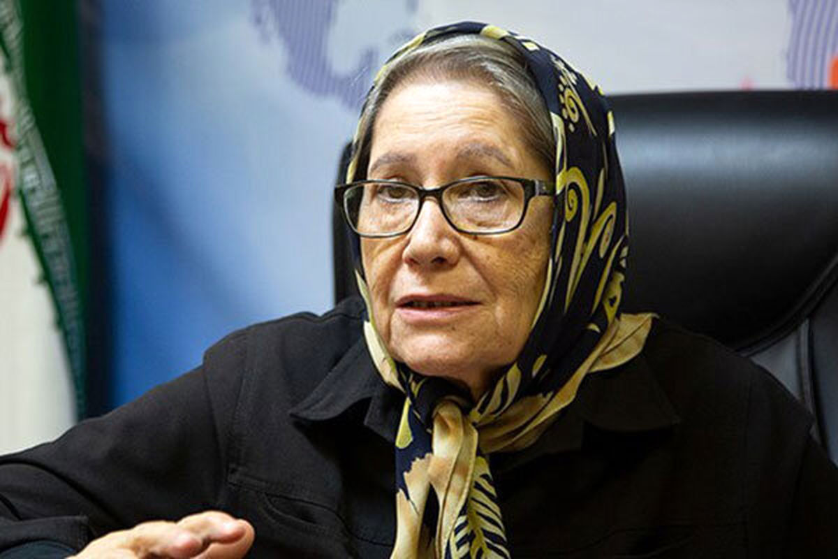 مینو محرز: با بازگشایی رستوران‌ها، مردم بیشتری کرونا می‌گیرند