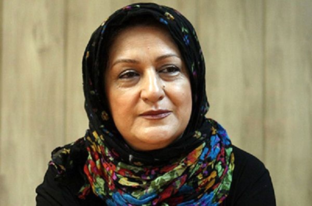 بغض مریم امیرجلالی در منزل مرحوم محمدعلی کشاورز/ فیلم