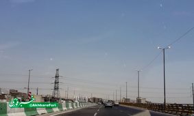 روشن بودن چراغ ها در روز روشن و در اتوبان