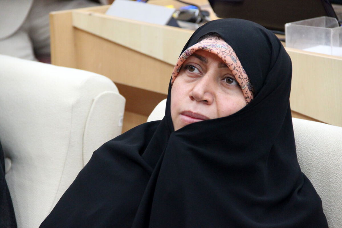 اجازه نداده‌ام هیچ کدام از ۳ فرزندم با فضای «اندروید» آشنا شوند/ مگر چه برخوردی کردیم که کمونیستی باشد؟