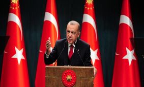 توازن منطقه مدیترانه را برهم بزنید، قبر خودتان را می‌کنید