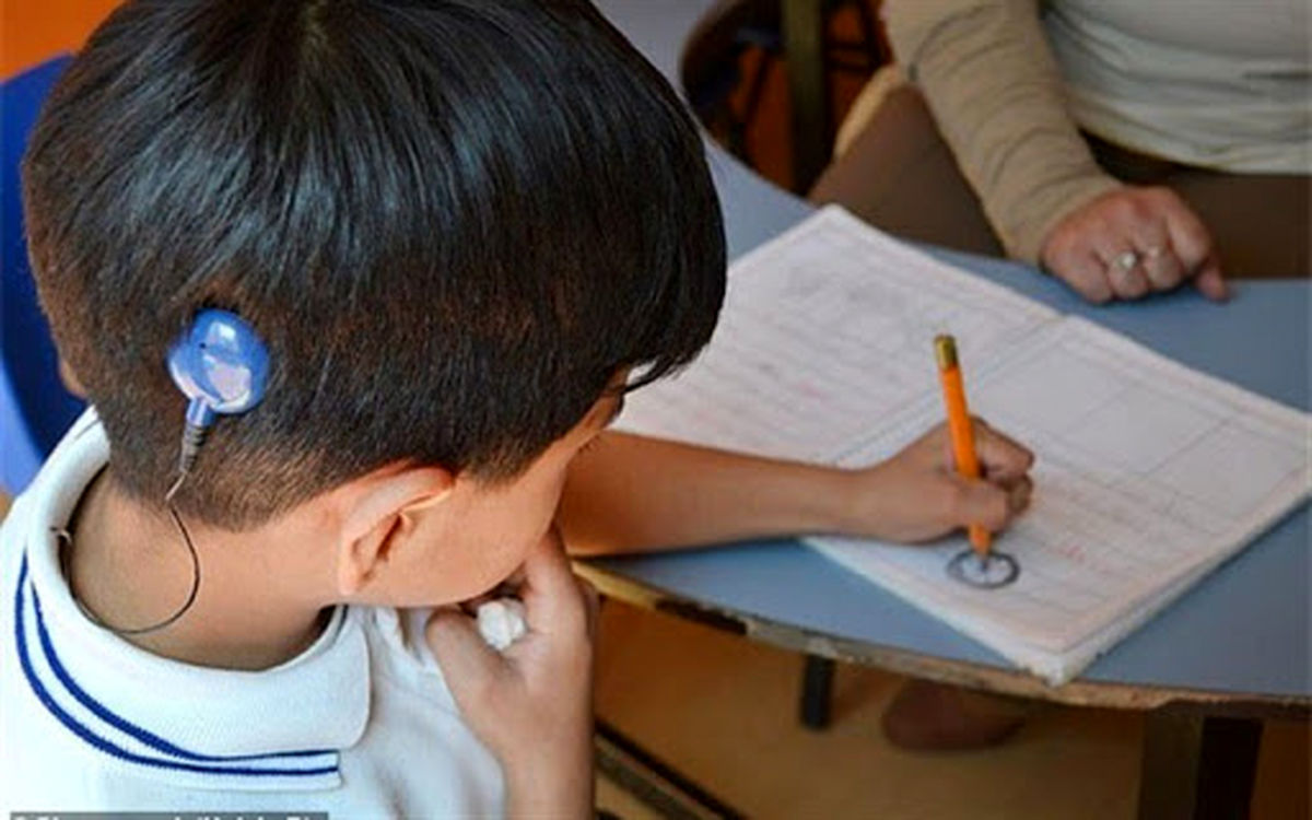 اگر کودک ناشنوا دارید، بخوانید