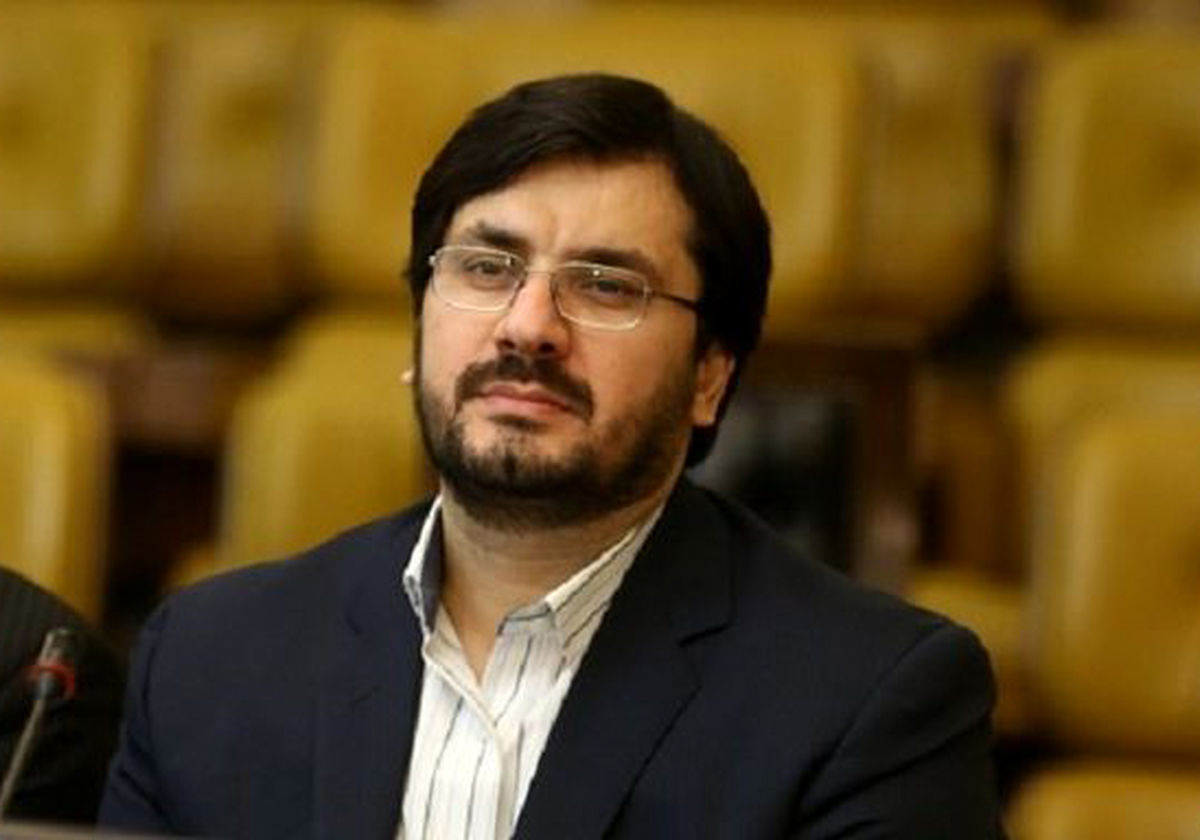 نباید به اسم انقلابی رفتار کردن به کسی ظلم کنیم