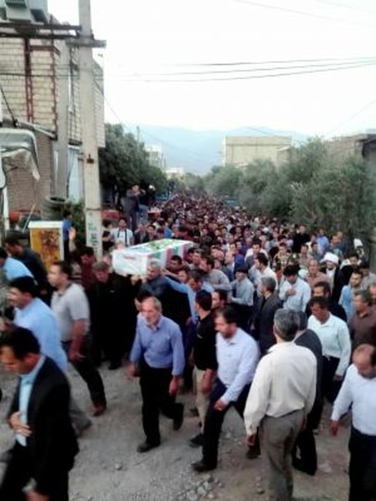 تشییع پیکر شهید همتی در طارم زنجان