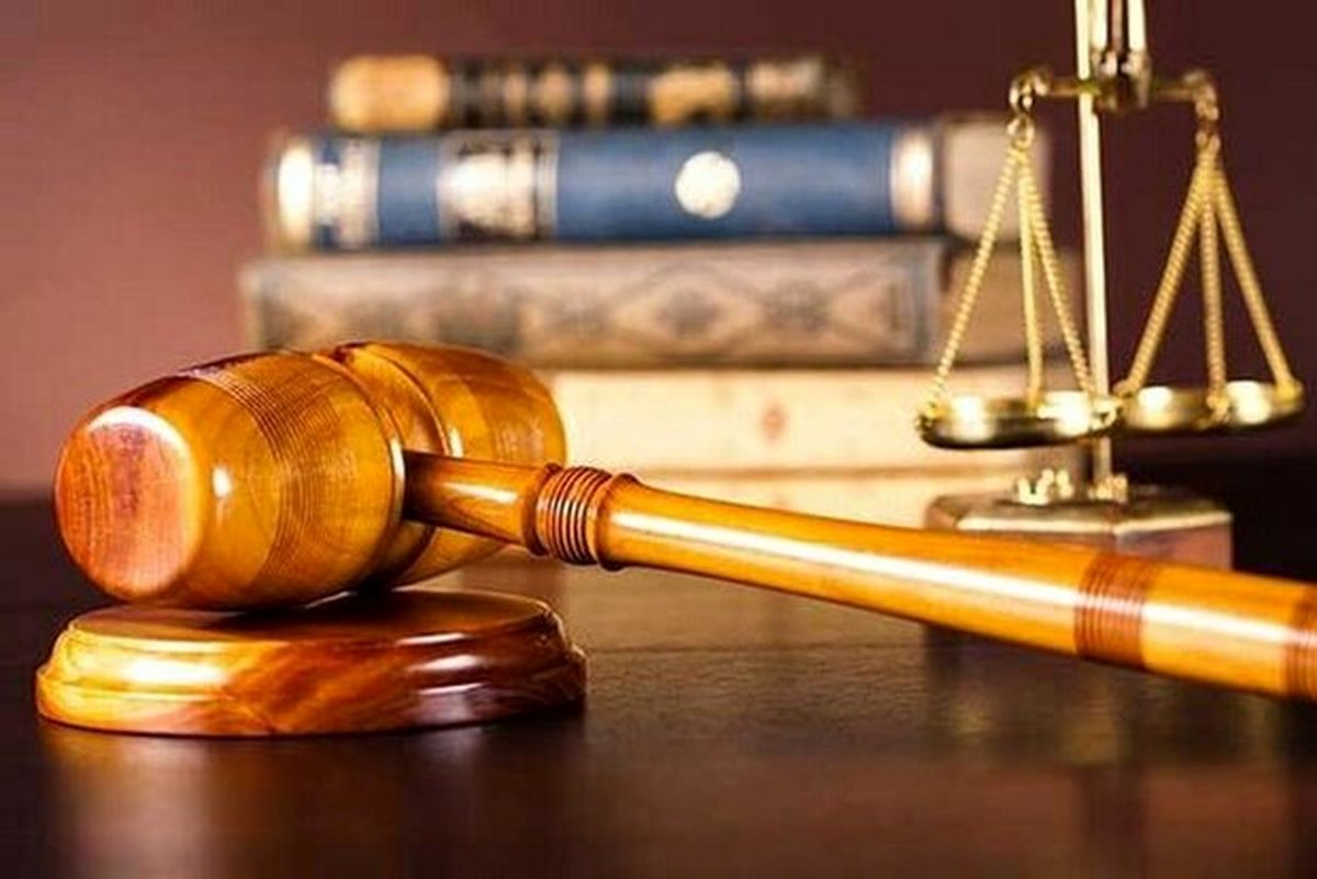 آیا بانک‌ها حق برداشت کل حقوق ضامن بازنشسته را دارند؟