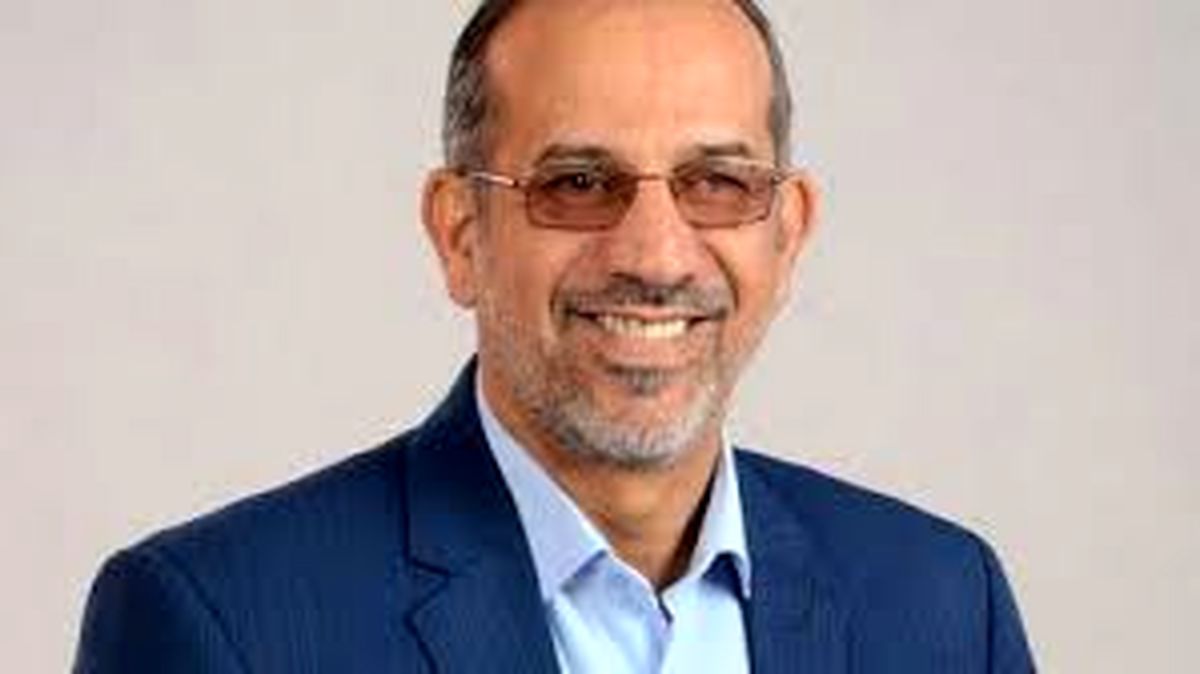 ماسک باید در اختیار اقشار ضعیف جامعه باشد/ بدترین اتفاق، عادی انگاشتن کرونا توسط مردم و مسئولین بود