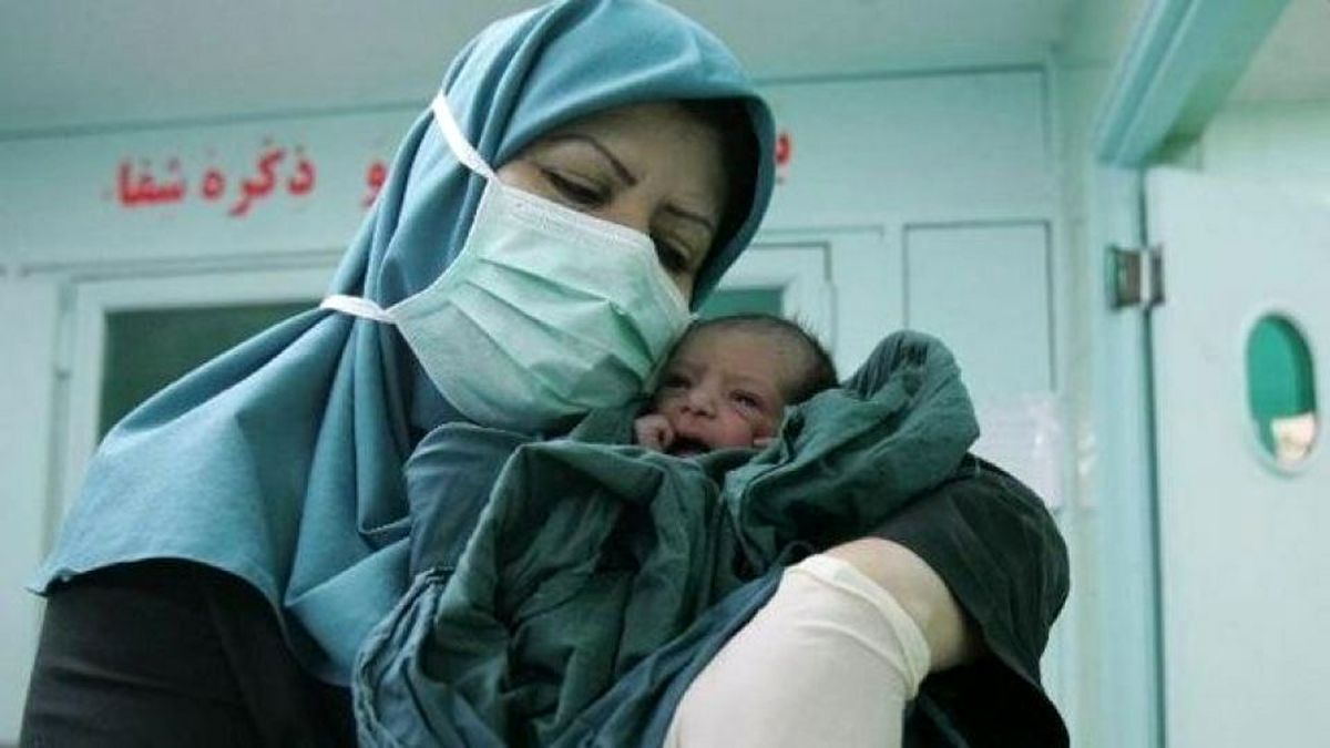 مادر مبتلا به کرونا می‌تواند به نوزاد خود شیر دهد؟