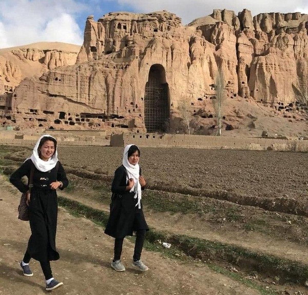 جان پدر کجاستی؟/ مرثیه‌ای بر حادثه تروریستی دانشگاه کابل