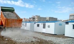 مالکان در سرپل ذهاب کانکس‌نشین نیستند